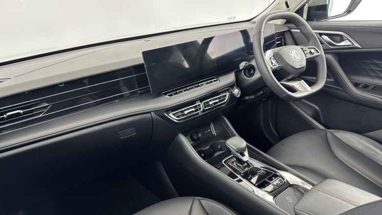 MG HS 1.5 T-GDI Trophy 5dr DCT Petrol Hatchback